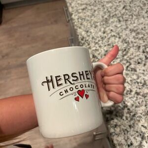 Hershey’s extra large coffee cup